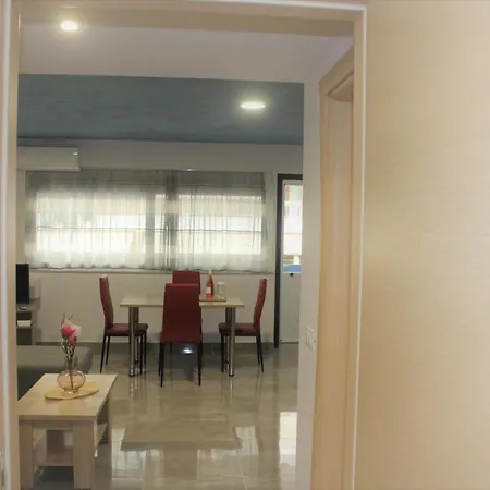 Apartment Divina *