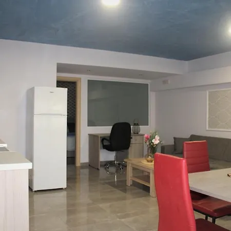 Apartment Divina