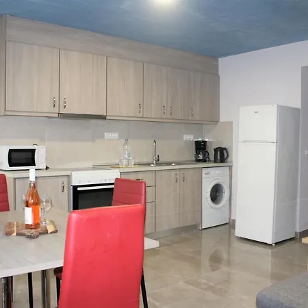 Divina Rhodes City